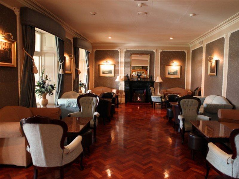 Hotel The 4*